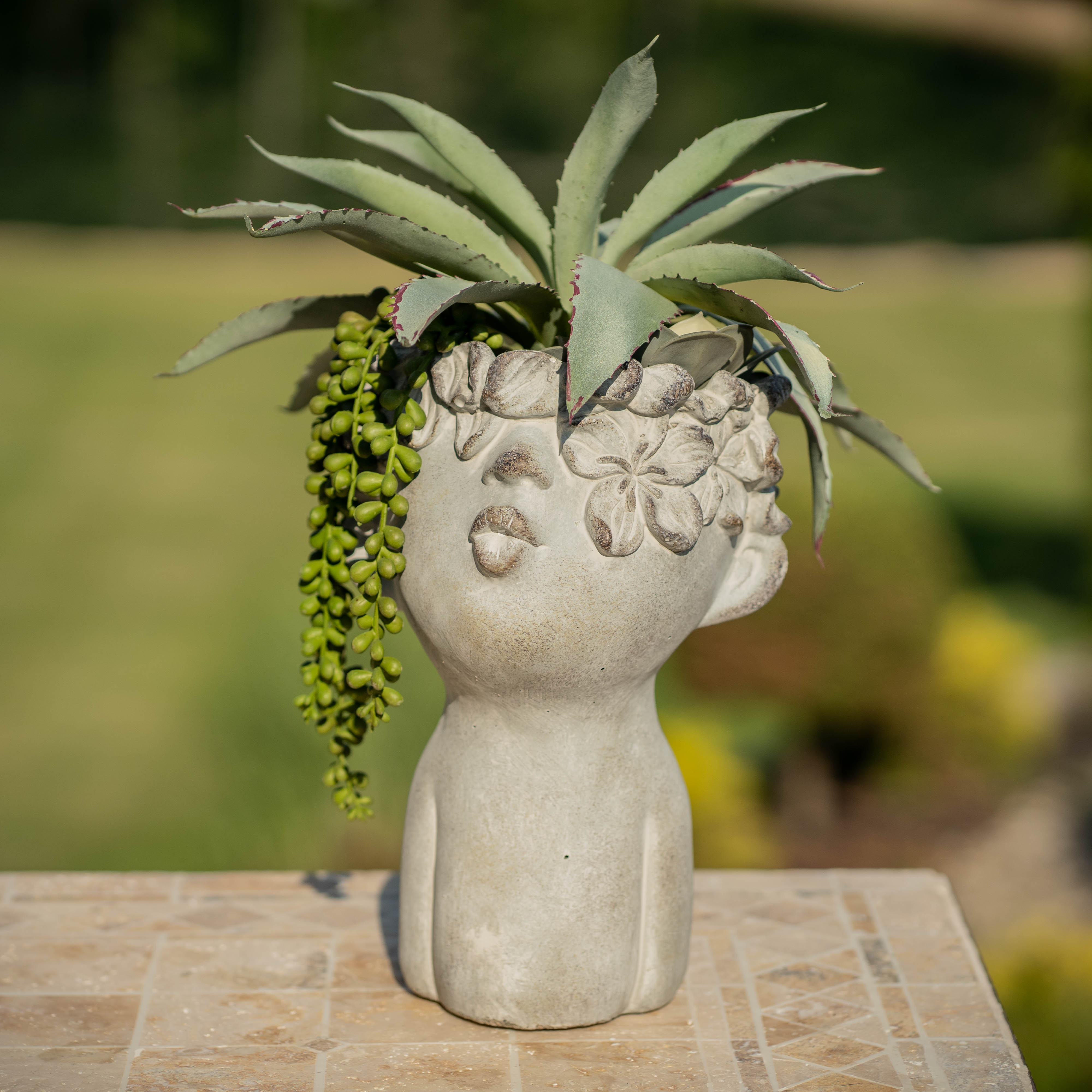 Kissing Planter